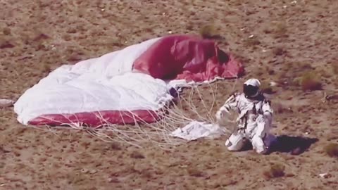 A Man jumped from space (World Record Freefall) 😱😱