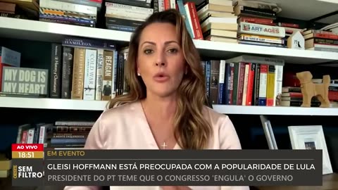 Gleisi Hoffmann está preocupada com a popularidade de Lula