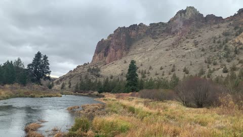 Central Oregon – Smith Rock State Park – Beauty in the Pouring Rain – 4K