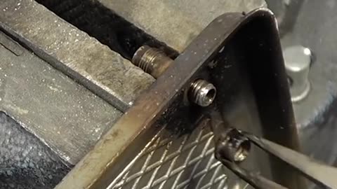 1950's engine restoring satisfying video!