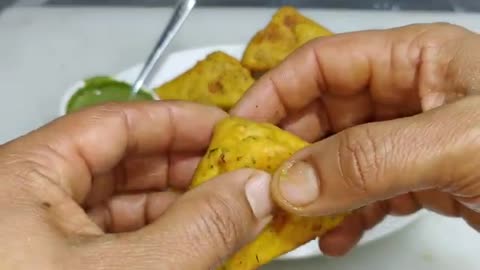 ब्रेड पकोड़ा रोल और ब्रेड पकोड़ा बनाने का तरीका | Bread Pakoda Recipe |Bread Pakoda Roll