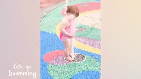 Baby play with water