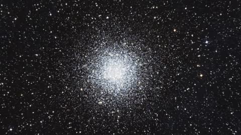 Zooming in on the globular star cluster Messier 55