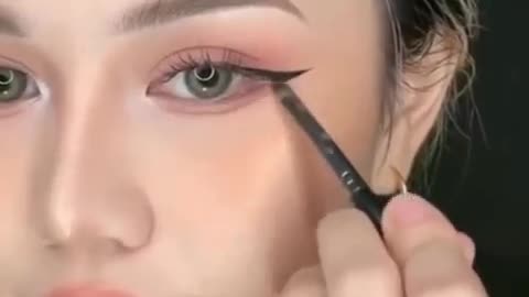 Tutorial eyeliner rapih dan on point