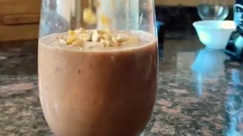 Weight Loss Smoothie Recipe #shorts by GunjanShouts