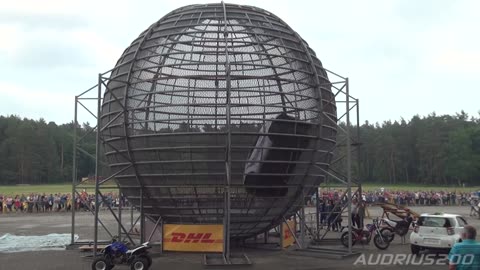 Must see- -Flying cars- stunt show in Vilnius (World record) loop