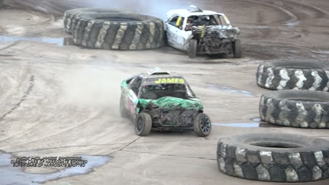 UNLIMITED BANGER RACING FROM KINGS LYNN UK = INCLUDING A DEMO DERBY