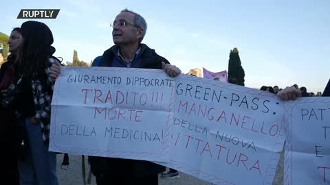 Italy: Thousands demonstrate in Rome against COVID Green Pass - 20.11.2021