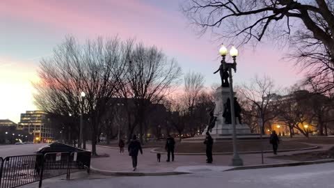 The scenery around the White House is beautiful