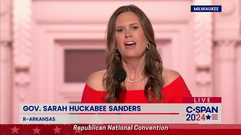 Sarah Huckabee Sanders đã có một bài phát biểu đáng kinh ngạc tại RNC
