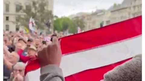 London Cheers for Trump