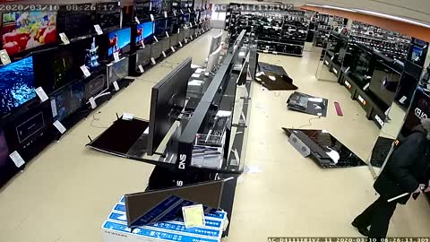 Vandal Smashes TV's in a Store