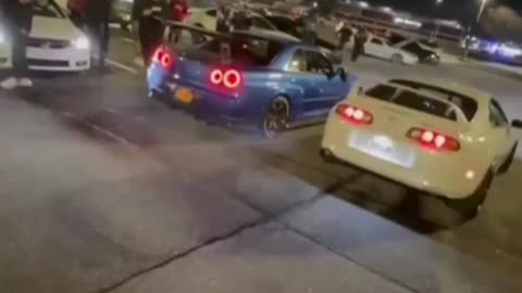 Nissan GTR vs Supra