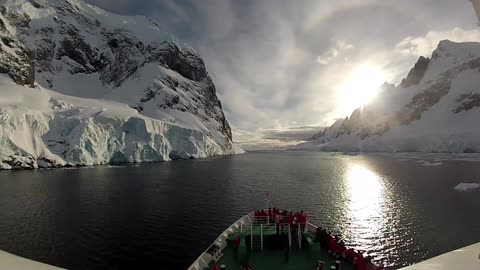 Breathtaking Time-Lapse Offers Incredible Experience Of Antarctica