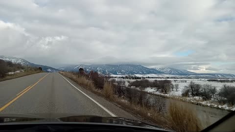 Driving into Swan Valley