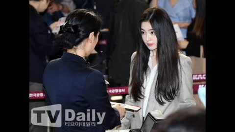 Red Velvet And Seohyun Are On Their Way To North Korea!