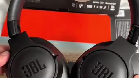 JBL Tune 710 BT Wireless Headphones. 🎧🤍