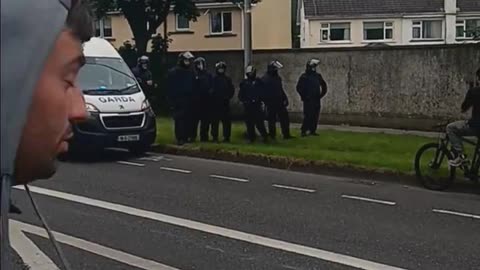 Riot sqaud are here in coolock hearing allegations that drew Harris is in coolock