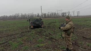 🇺🇦 Ukraine Russia War | Ukrainian Improvised 80mm MLRS on HMMWV Fires Rockets at Russian Posit | RCF