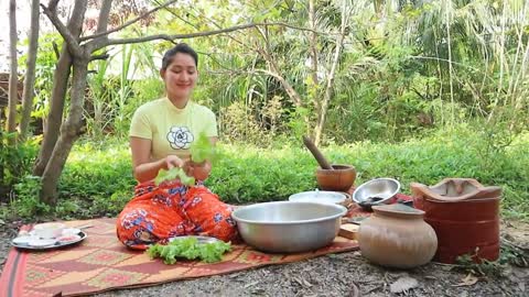 Yummy Octopus Spicy Stir Fry With Khmer Basil - Octopus Stir Fry - Cooking