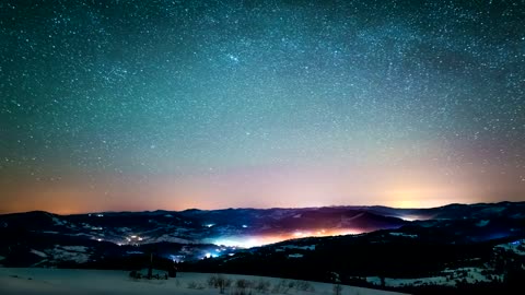 Time-lapse of the Milky Way seen from the mountains