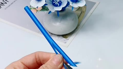 HOW TO MAKE FLOWERS FROM USED THINGS