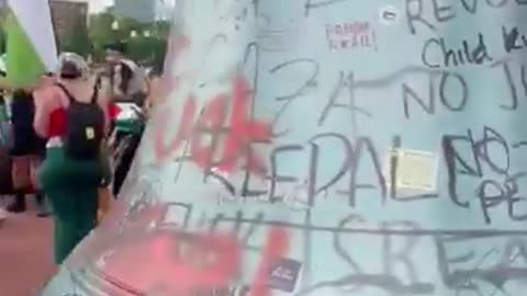 Pro-Gaza Rioters Vandalize And Deface National monuments In D.C.