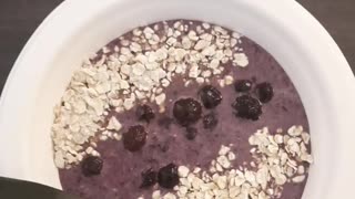 Healthy Eating on a Budget-Smoothie Bowl