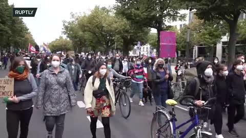 LIVE: Berlin / Germany - Protest held against anti-abortion 'March for Life' rally - 18.09.2021 #irl