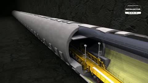 Tunnel construction using modern machinery