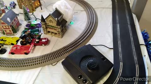 Dennis's Christmas Raceway!