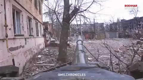 Russian T-72B3M in Mariupol part 2
