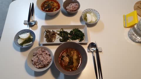 It's a Korean home-style dinner