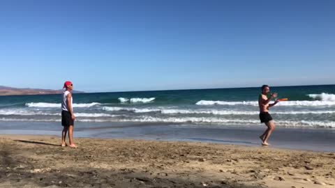 Freestyle Frisbee at Fuerteventura. Andrea & Lorenzo