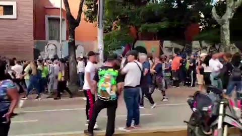 Venezuelan voters clash as lines form for polling stations