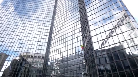 'French Spiderman' climbs tower for peace in Gaza