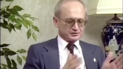 The Four Steps for American Subversion - KGB defector Yuri Bezmenov's Warning to America (1984)
