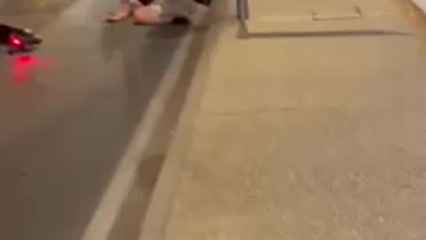 Dude on scooter tries to perform stunt, goes horribly wrong👏🏽