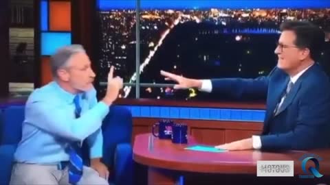 Jon Stewart nous donne sans l'ombre d'un doute sa vision des "Origines du Covid"