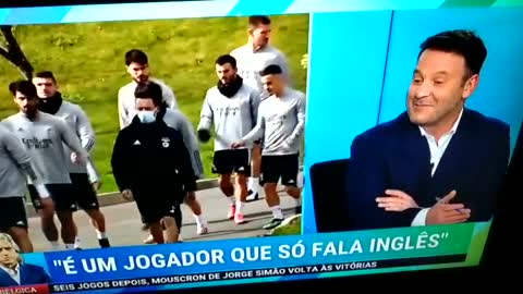 Cândido Costa desmancha-se a rir por Jorge Jesus falar inglês (VÍDEO)