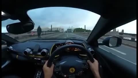 Airbag pop up in an accident of a ferrari.