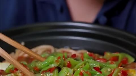खाद्य झिंजियांग में, चीन | Tik Tok वीडियो | खाने मसालेदार खाद्य और मजेदार Pranks | मजेदार Mukb...