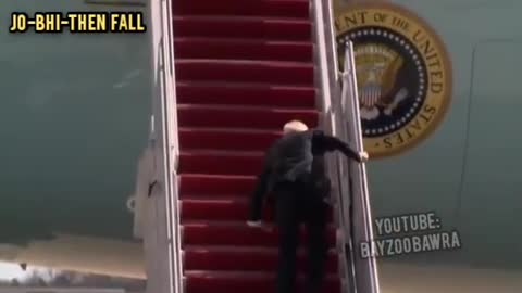 joe biden Falls and strumble