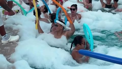 Riu costa muheres foam party