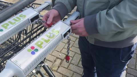 Winkelwagentje gebruiken met sleutel - How to use a key instead of a coin for your shopping cart