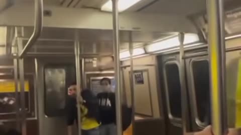 NYC SUBWAY Train Shooting +Also Get $25 Now at Crypto.com Link: https://crypto.com/app/pffyj5wsma