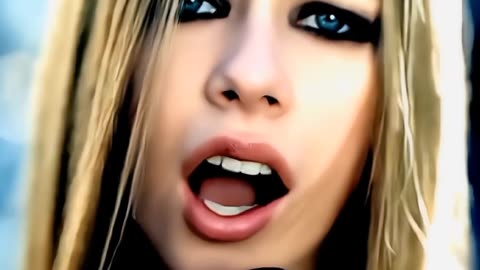 Avril Lavigne ft Billie Piper - Sk8er Boi Dance Remix 🛹🔥