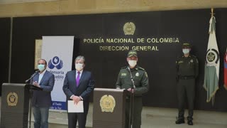 Policía de Colombia pide perdón por agresión que llevó a la muerte a detenido