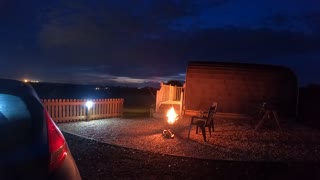 Night lapse. Campfire. Glamping pod