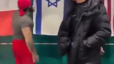 🇮🇱 Italians TEAR UP the ZIONIST flag!